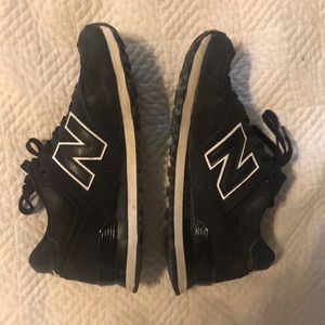 New Balance Black Sneakers